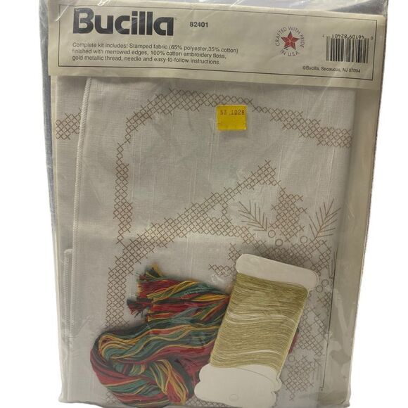 Bucilla Christmas Heirloom Holiday Horn Stamped Cross Stitch TABLE RUNNER 82401 - Picture 4 of 5